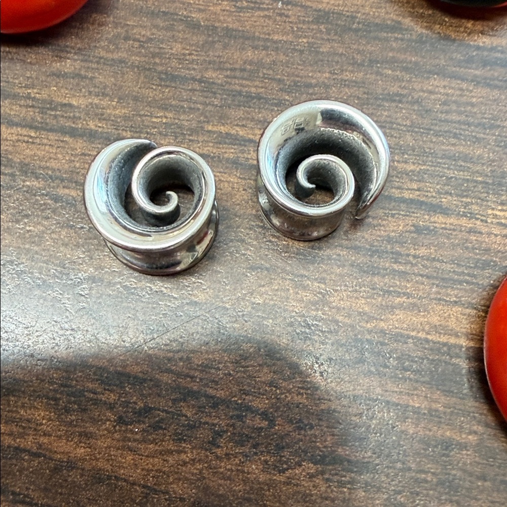Handmade Brand New 00 (10mm) Spiral  Gauges in Silver- Stretched Ear Jewelry 🌀 - Picture 2 of 9